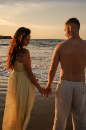 Beach shoot with sex coach, Alicia Schifferle