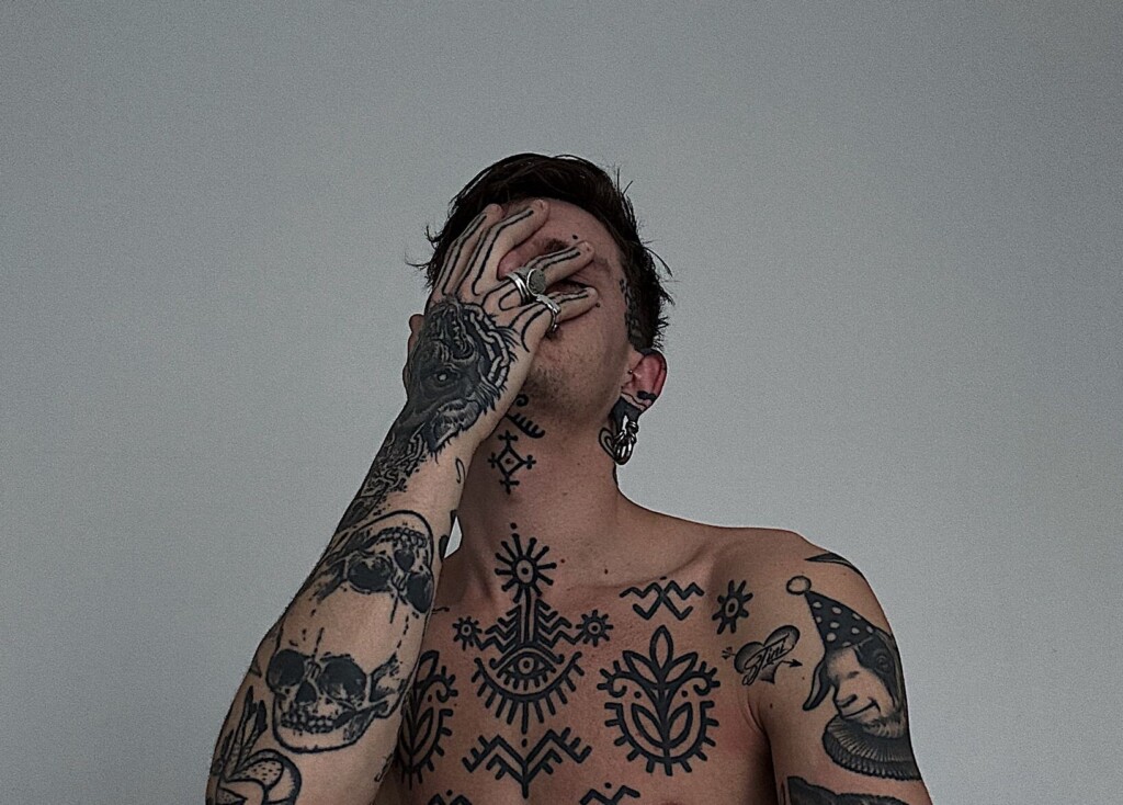 Meet Erotic Photographer & Artist: Nick van Doorn