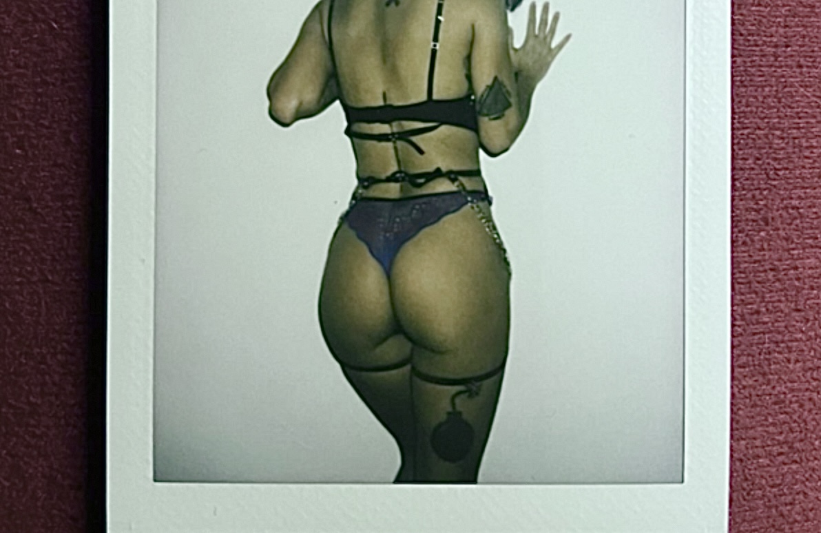Black and Blue: a story on spanking
