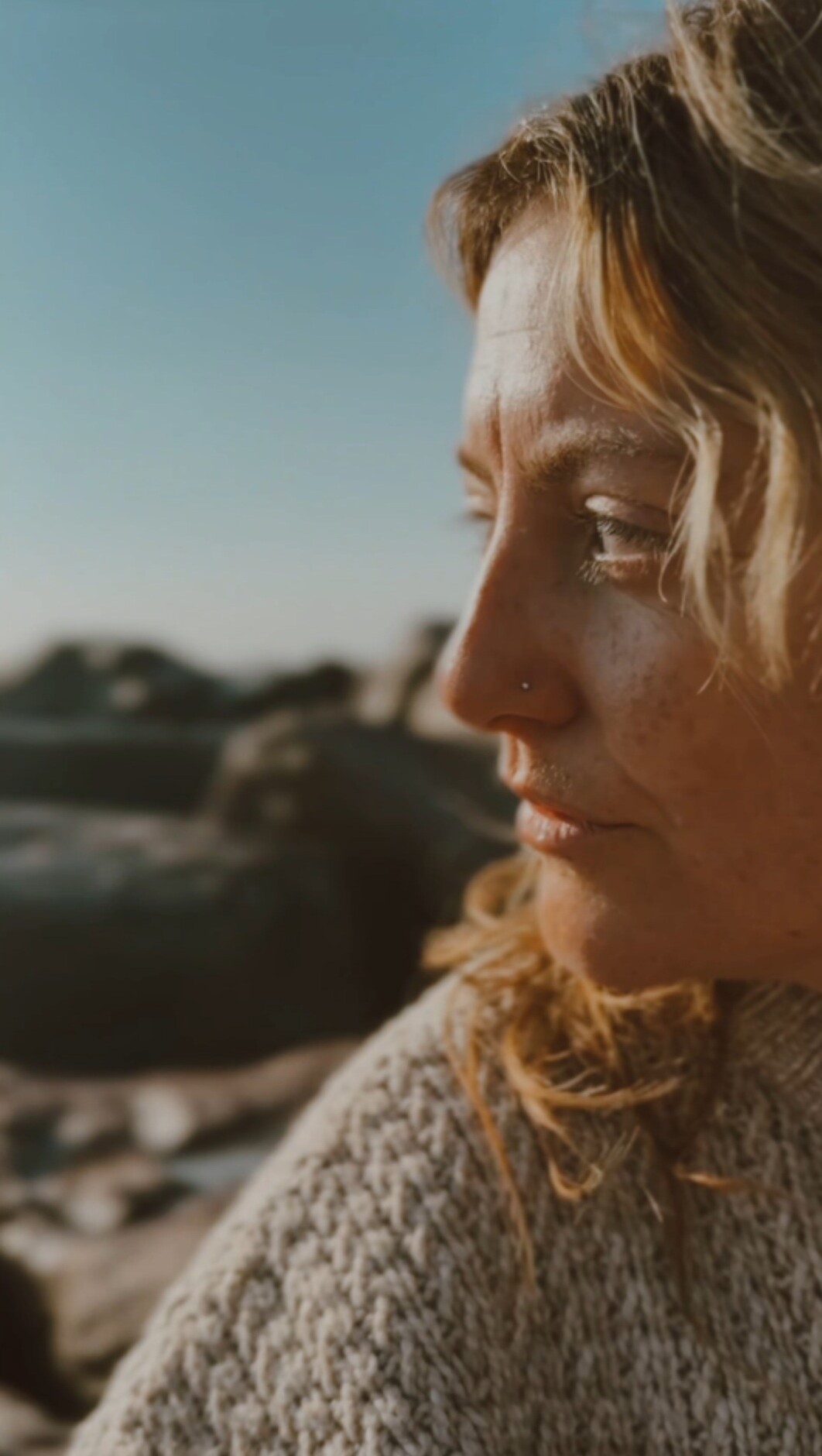 Book somatic intimacy coaching in Toronto with Amy Rumbolt