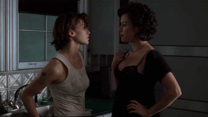 Bound (1996, Lana Wachowski and Lilly Wachowski)