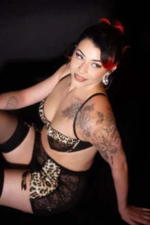 Meet Tough Love Relationship Coach: Get Real With Dakota