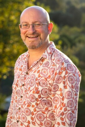 Meet Libson somatic sexologist & bodyworker: Julian Marcus