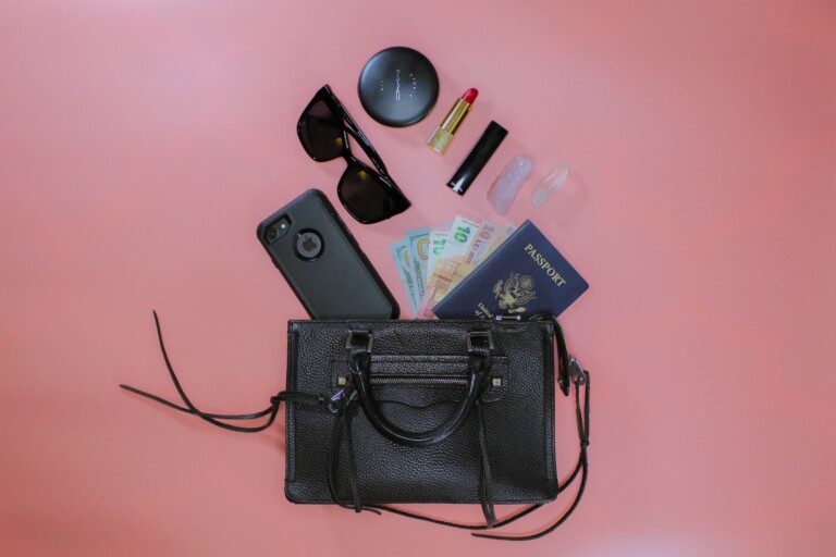 A Digital Hoe-Mad’s Guide to the Overnight Bag