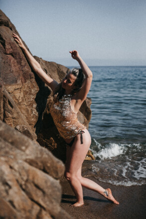 Alice Jackson - somatic intimacy coaching - beach shoot