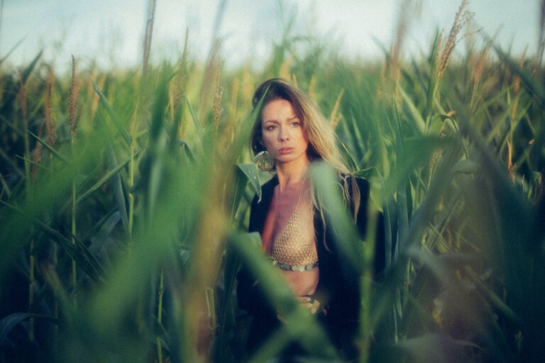 Q&A with a Heteronormative Hipster Who Prefers Natural to Plastic