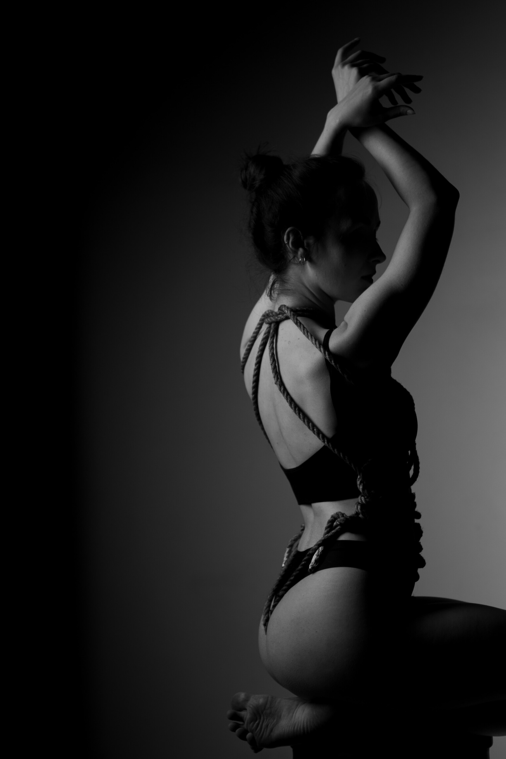 what is bondage? the b in bdsm