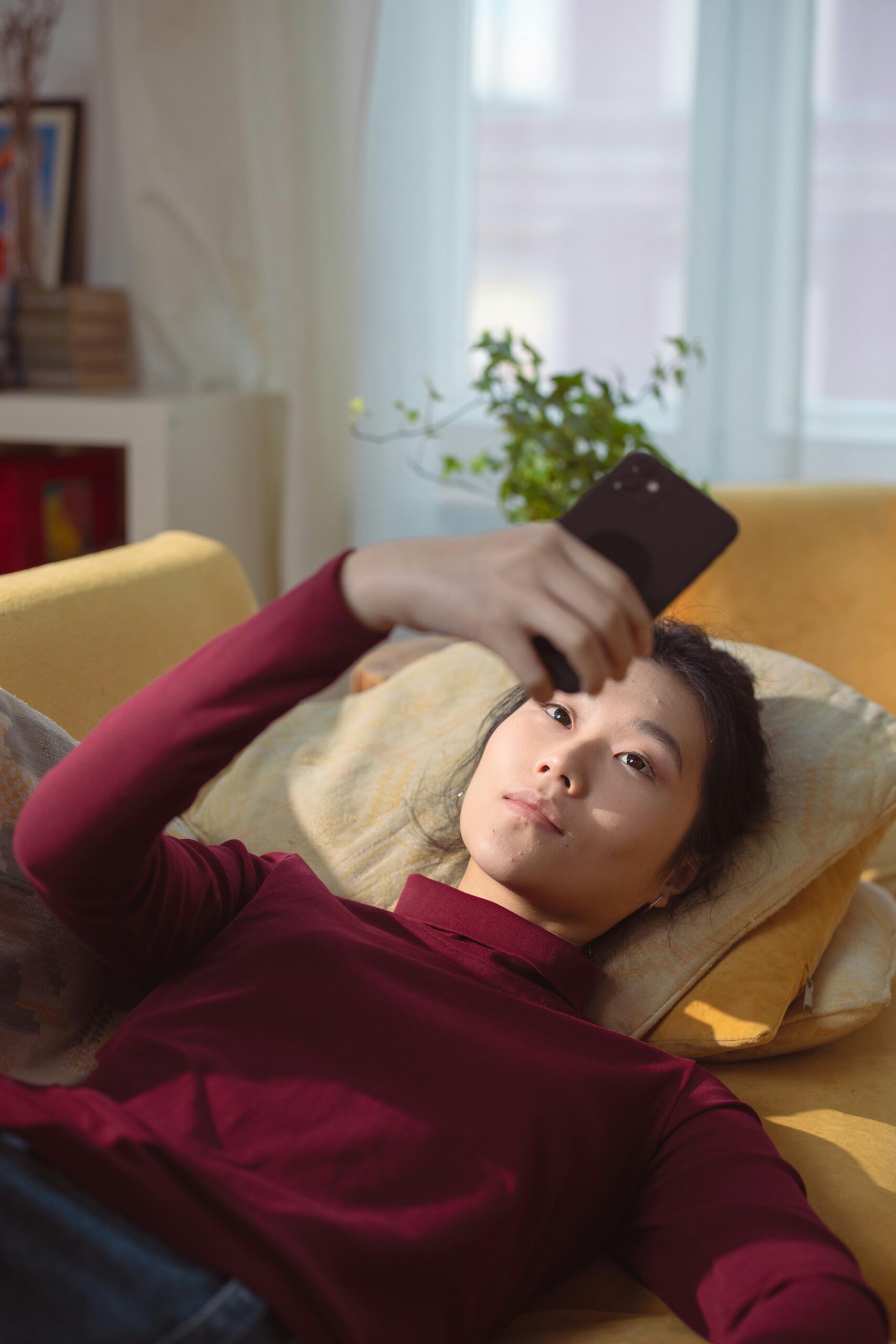 How to Create Intimacy in a Digital World: Tips for Meaningful Connections