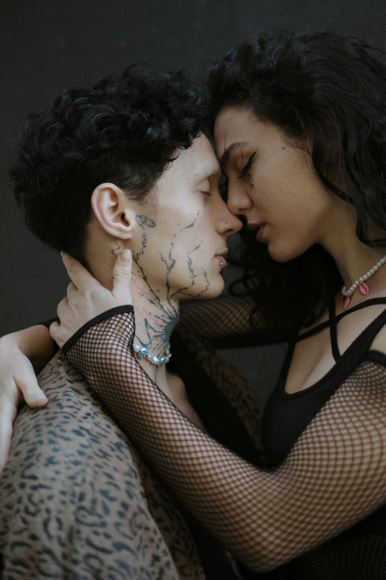 The ‘Us’ Theory in Relationships — And Why It Actually Works