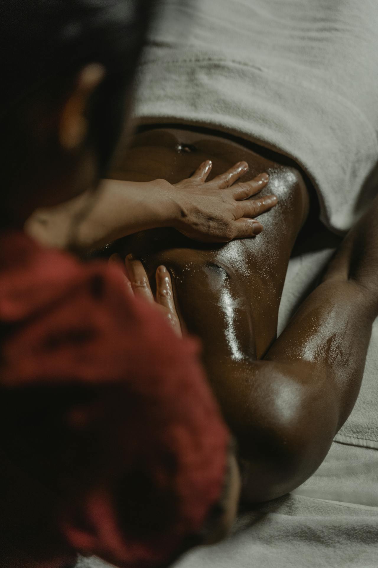 What is erotic massage? A complete guide to sensual touch