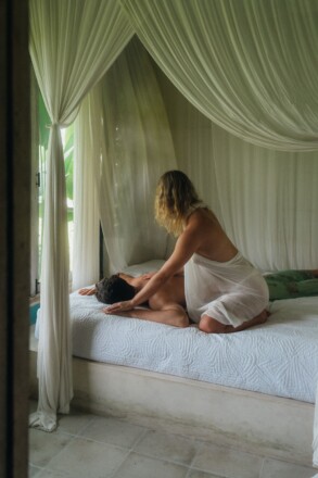 Tantra Berlin: massage session with Sophie Devi